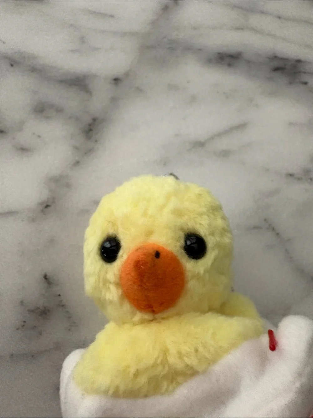 Ty Basket Beanies Eggbert Happy Spring Chick Plush in Egg Shell 2001 Retired